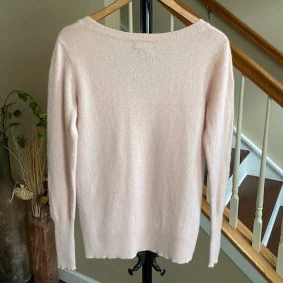 Halogen Nordstrom V-Neck 100% Cashmare Sweater Light Lavender Size M - Picture 4 of 14